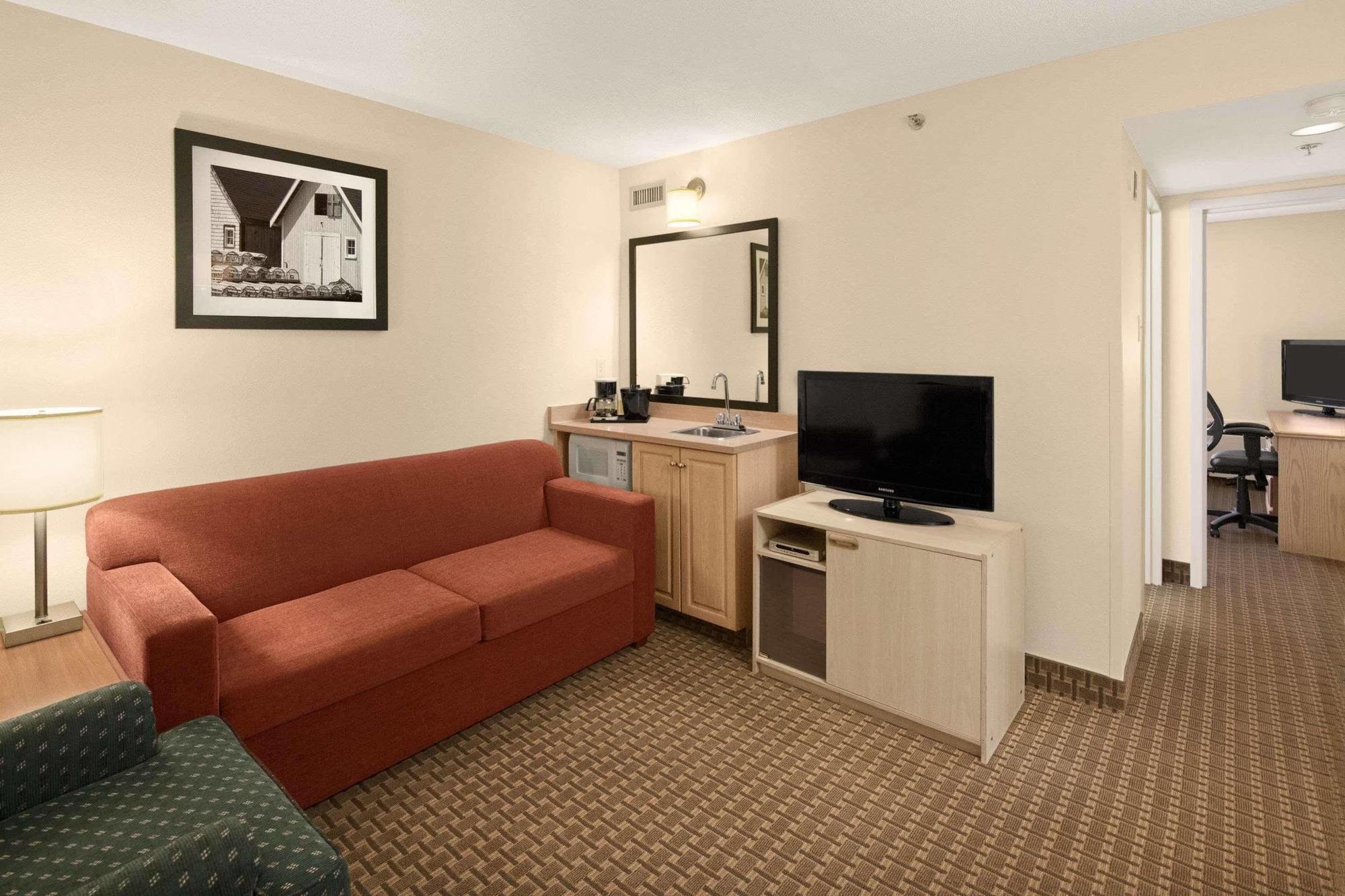 Country Inn & Suites Dartmouth Halifax Exterior photo